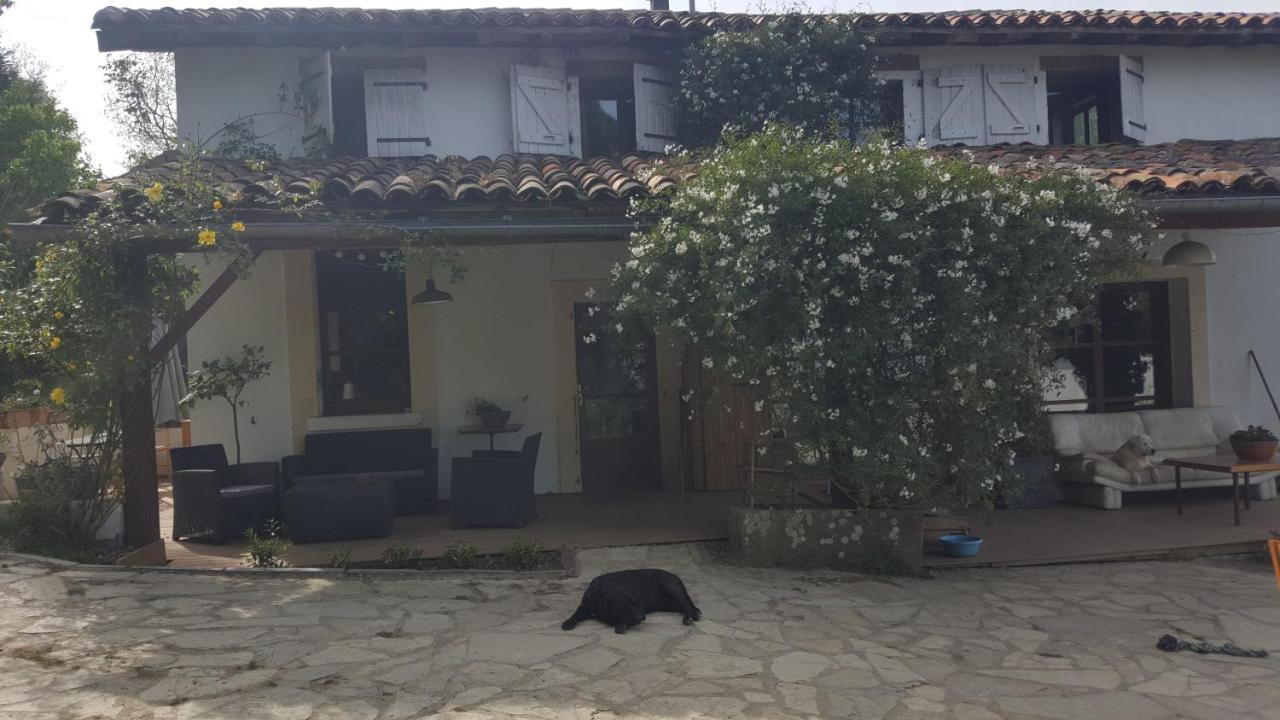 La Sourciere D'Eros Ξενοδοχείο Bellesserre Εξωτερικό φωτογραφία